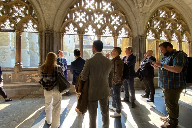 Priority Access Westminster Abbey Tour with a Professional Guide - Priority access, explained the way it actually helps