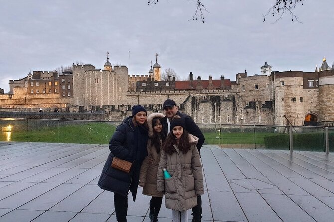 Private Black Cab Tour of London's Iconic Landmarks - London Eye, Big Ben, and the Houses of Parliament photo plan