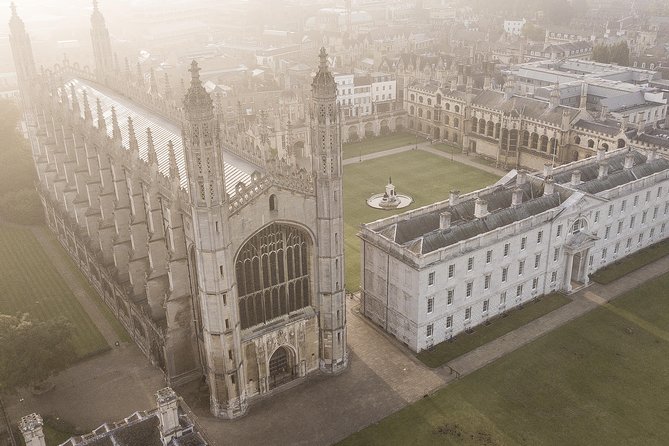 Private | Cambridge University Tour By Alumni™ & King's Chapel - The Backs and King’s ties to three King Henrys