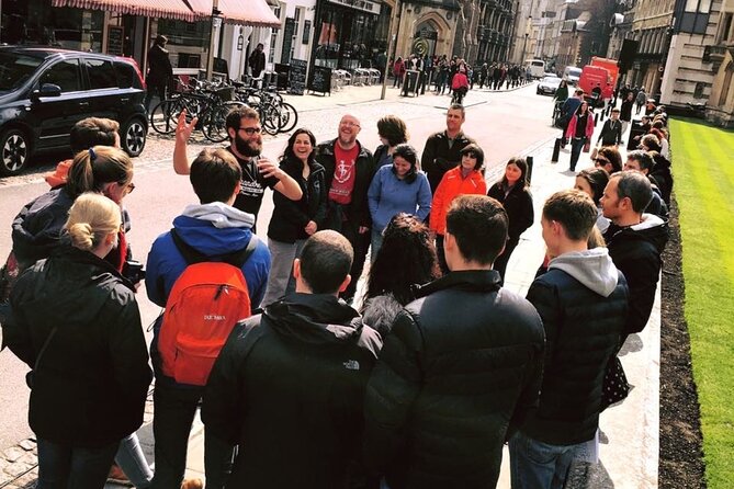 Private | Cambridge Walk & Punt Tour by Alumni™ & King's Chapel - The Backs walk and the handoff to Scudamore’s Mill Lane