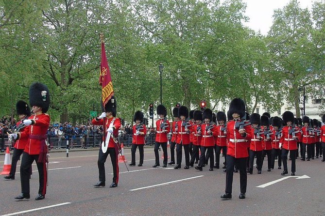 Private Changing of the Guard Experience - Why This Private Changing of the Guard Feels Like a VIP Viewing