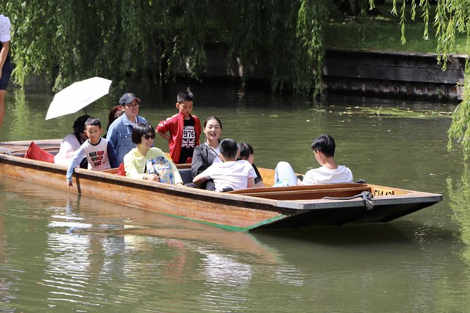Private Chauffeur Punt Tour - Should You Book This Private Punt Tour?