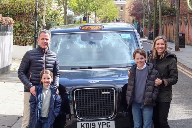 Private Classic London Taxi Tour - St James’s Palace to Trafalgar Square: Central London Orientation
