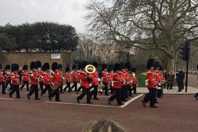Private Custom Walking Tour: Half Day Sightseeing Tour of London - The example route, stop by stop, and what to expect