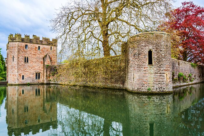 Private Day Tour from Bath to Glastonbury and Wells with Pickup - Glastonbury Abbey ruins: King Arthur and the Holy Grail on real ground