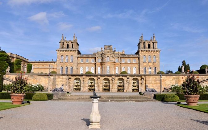 Private driver tours to Cotswolds, Blenheim Palace, or Oxford - Key points at a glance