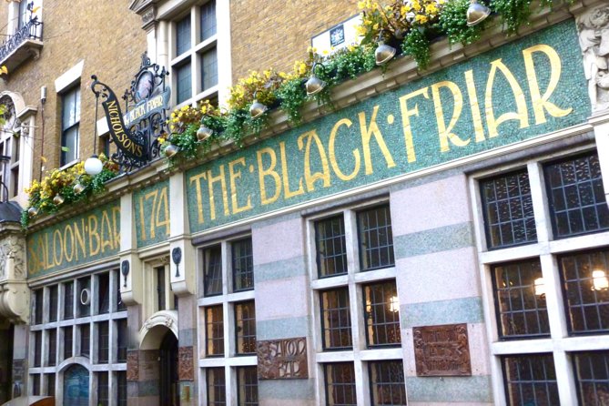Private Group: Historical Pub Walking Tour of London - Passing the old City boundary and the legal buzz