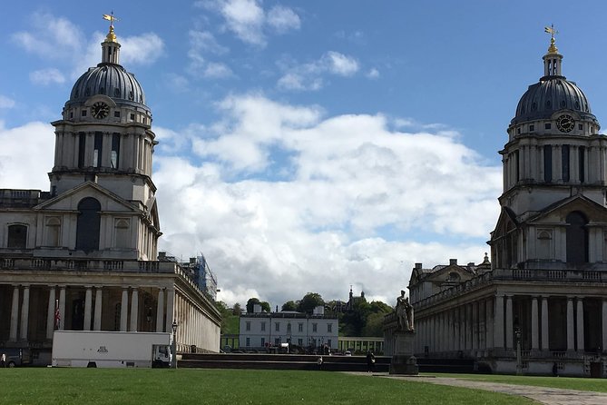 Private Guided and Chauffeured Tour of London - Greenwich to the West End: Piccadilly Circus, Leicester Square, and a Smart Walking Pause