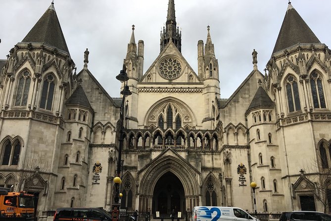Private Guided and Chauffeured Tour of London - London Eye, Millennium Bridge, and South Bank Views Without the Detour Stress