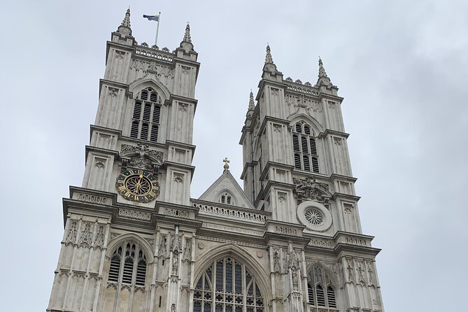 Private Guided Tour of London Landmarks - English or Italian - Where you meet and how the route ends in Seven Dials