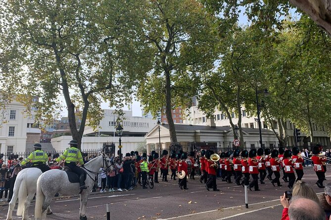 Private Guided Tour of London Landmarks - English or Italian - Covent Garden and Seven Dials: street life that rounds out the big monuments