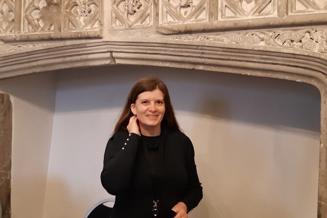 Private Guided Tour Secrets of the Six Wives Hampton Court Palace - Should you book this tour or not?