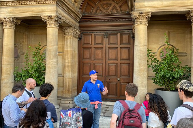 Private | Oxford University Walking Tour by Alumni™ & New College - Sheldonian Theatre and the Divinity School, ceremony you can picture