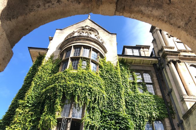 Private Oxford Walking Tour With University Alumni Guide - Harry Potter Stops and the Alumni Story Advantage