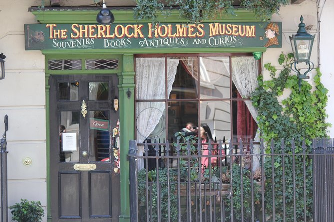 Private Sherlock Holmes Walking Tour of London - Starting at 224 Piccadilly, ending at Somerset House by Strand