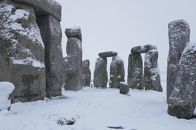 Private Stonehenge, Woodhenge, Avebury Stone Circle Day Tour - Why a private Stonehenge day works better than a packed bus