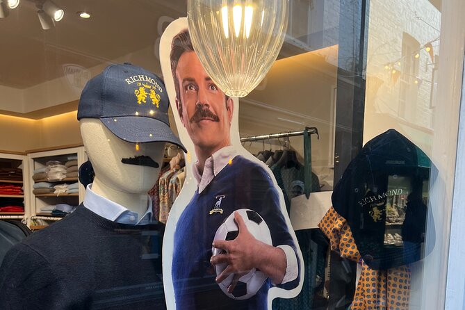 Private Ted Lasso Filming Locations Tour - Key things you’ll notice right away