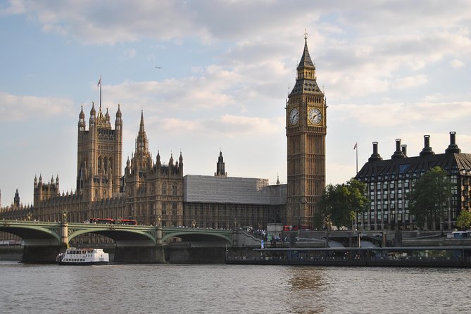 Private Tour: Chauffeur-Driven Tour of London - Trafalgar Square and St Paul’s Cathedral Stops
