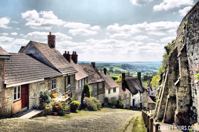 PRIVATE TOUR of DORSET | UP TO 8 Passengers - Lulworth Cove: Where the Day Slows Down Just Enough