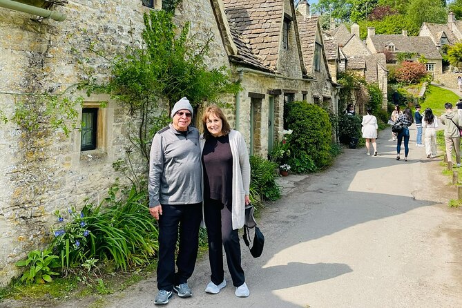 Private tour of the stunning Cotswolds with an expert local guide - Broadway High Street, Arts and Crafts details, and free roaming