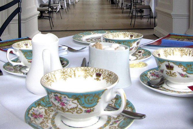 Private Tour: Royal High Tea At Kensington Palace Gardens - Your first steps: Physical Energy and what that statue is really saying