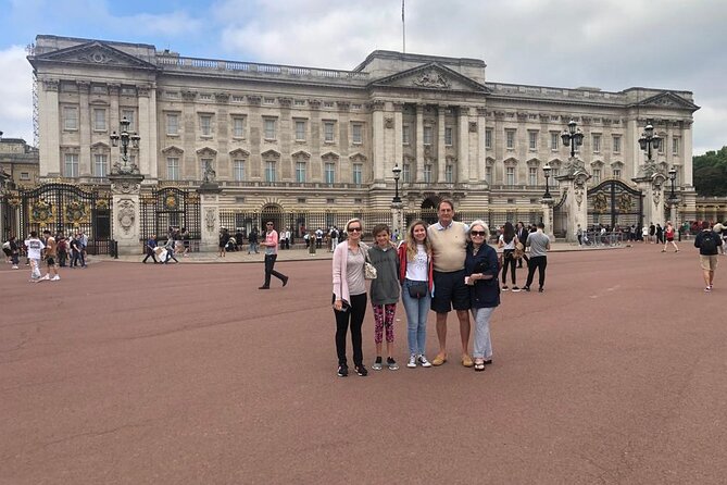 Private Tour: The London of Shakespeare, the Beatles, James Bond and Sherlock Holmes by Traditional Black Cab - A black cab tour built for the Bard, Fab Four, and screen spies