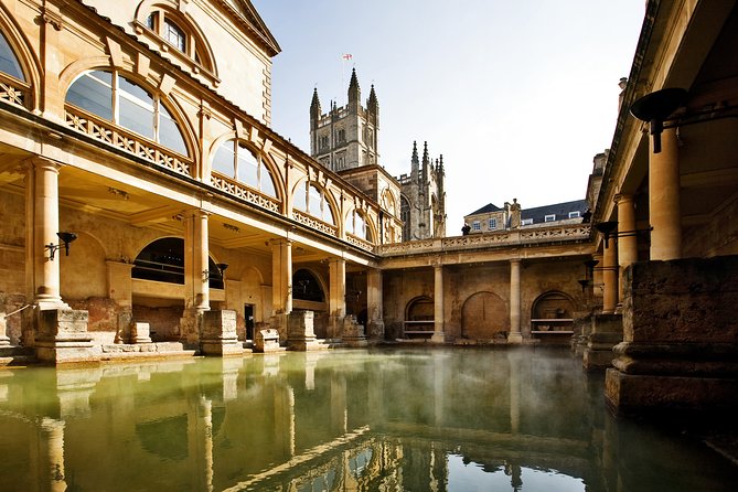 Private Tour to Stonehenge, Bath and The Cotswolds - Cotswolds countryside stop: Castle Combe or Lacock Abbey