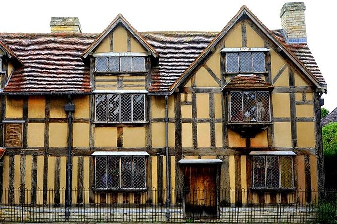 Private Tour to Stratford-Upon-Avon and The Cotswolds - Private group value: seats, comfort, and the real math