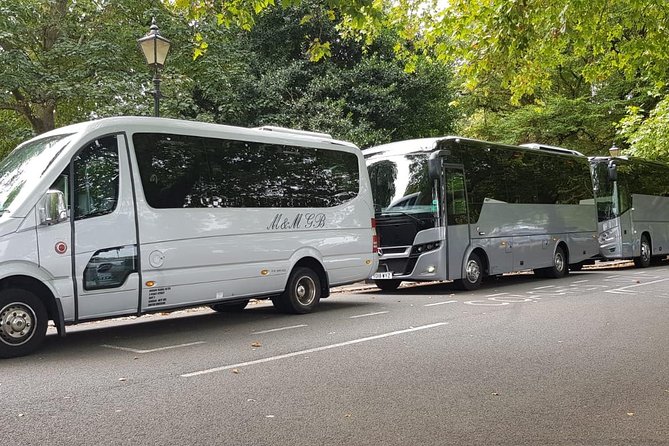 Private Transfer from London to Southampton cruise port - En route priorities: traffic planning and driver communication