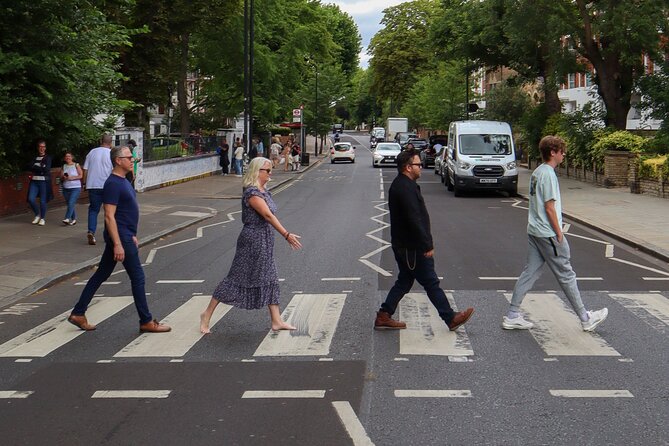 Private Ultimate London Taxi Tour - Southwark to the Thames Edge: Cathedral, Globe Area, and Pub-Stop Neighborhoods