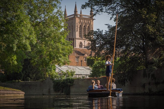 Punting Tour in Cambridge - Key Points Before You Go