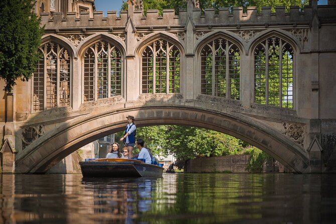 Punting Tour in Cambridge - Meeting Point, Getting Settled, and Making the Most of 45 Minutes