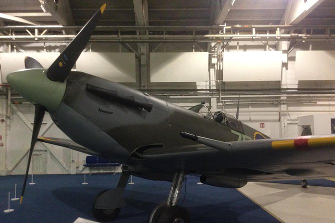 RAF Hendon Museum Private Tour - Getting to the start point, Colindale Ave and a 10:00 am launch