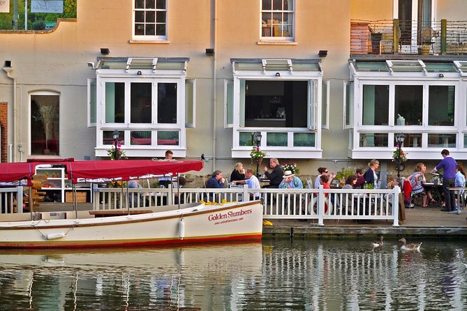 River Cruise with Three Course Riverside Restaurant Dining - Who this dinner cruise suits best