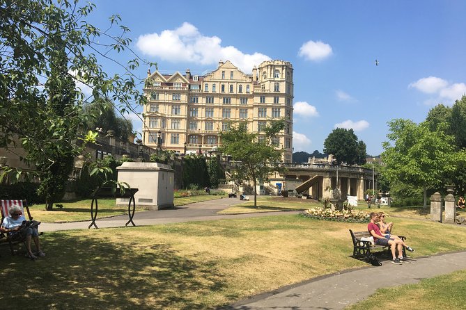 Roman Baths Entry and Walking Tour with Blue Badge Tour Guide - Value check: the $95.29 price and what you actually get
