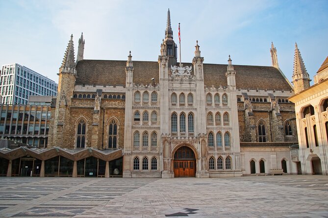 Roman Ruins to Blitz Bombings: A Walking Tour of London's Fiery History - The Monument to the Great Fire of London: A Mark You Can Still Feel