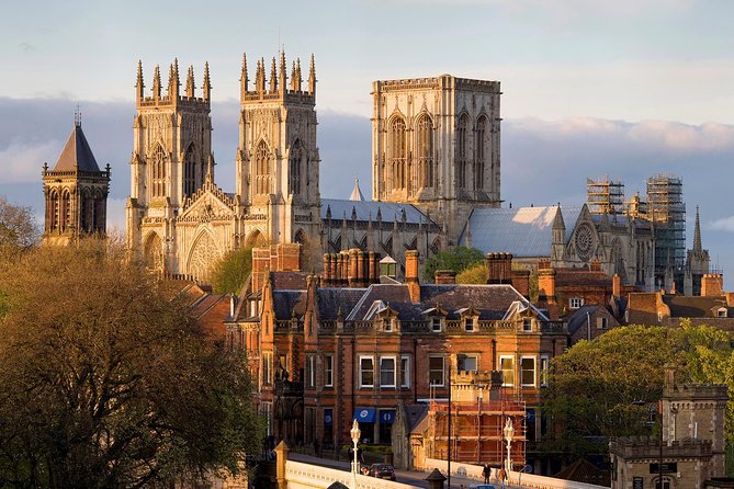 Romans, Vikings and Medieval York: An Audio Tour - Why York Minster, The Shambles, and the Walls Fit Audio So Well