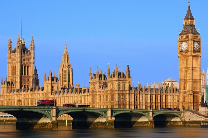 Royal London Guided Sightseeing Tour and Thames River Cruise - Trafalgar Square reset, then the switch to the Thames