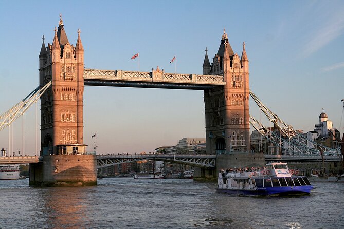 Royal London Guided Sightseeing Tour and Thames River Cruise - Thames River cruise: the view is the point