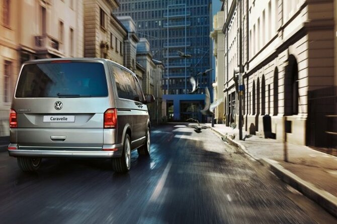 Shared Departure Transfer from your London Hotel to the Airport - Small-group sharing: what up to 3 stops means for you