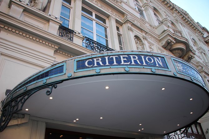Sherlock Holmes Walking Tour in London - The Royal Academy of Arts stop and the film tie-ins