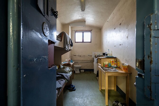 Shrewsbury Prison Guided Tour - The ex-officer guide: why the human voice matters
