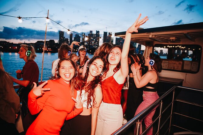 Silent Disco London Thames Boat Party - Price and time: does $34.72 feel worth it?