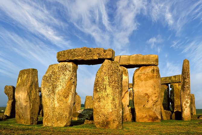 Small Group Cotswolds Village, Stonehenge and Bath Tour from London - Coach comfort and small-group pacing from central London