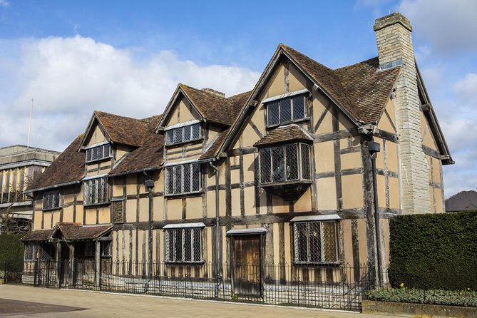 Small Group Cotswolds Villages, Stratford and Oxford Day Tour from London - Bibury and Arlington Row, the postcard village moments