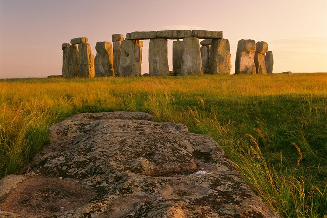 Small-Group to Bath, Lacock, Avebury and Stonehenge from London - Stonehenge: how to see more than just photos