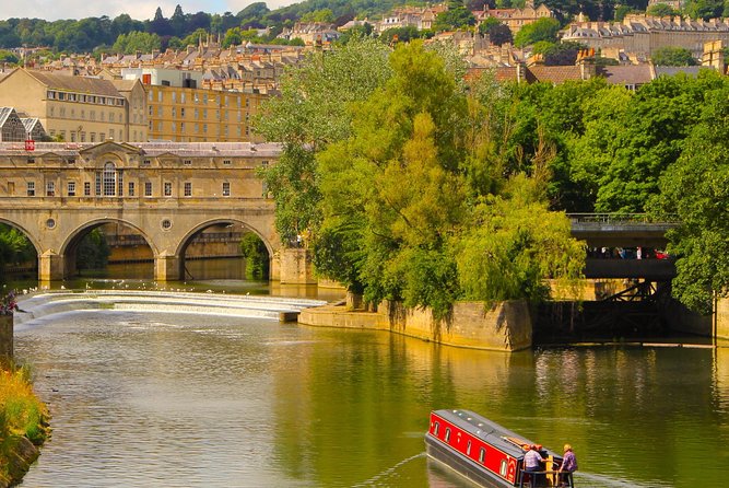 Small-Group to Bath, Lacock, Avebury and Stonehenge from London - Bath in-between: squares, crescents, terraces, and a lunch reality check