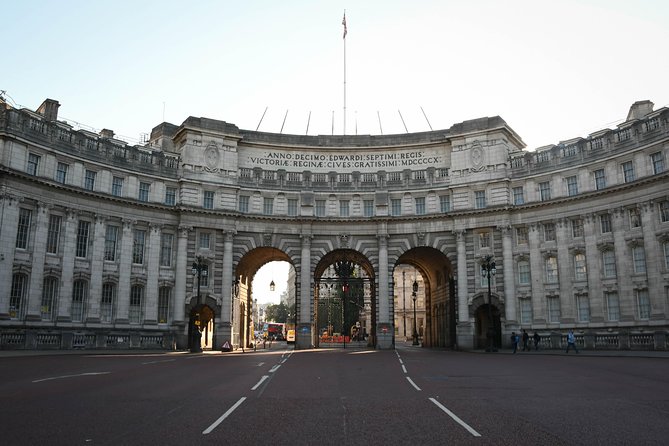 St Pauls Cathedral & See Over 30 Top London Sights Tour - Westminster Abbey and the 1,000-year feeling