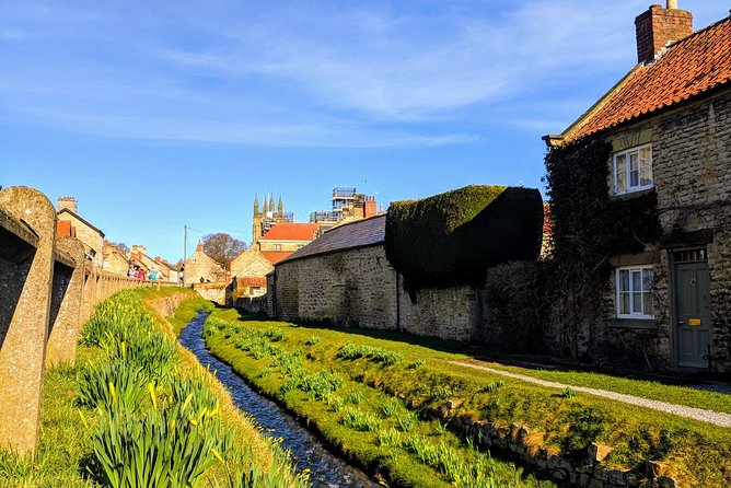Steam Trains, Whitby, and the North York Moors Full-Day Tour from York - Hutton-le-Hole: a quick photo stop that frames the moors