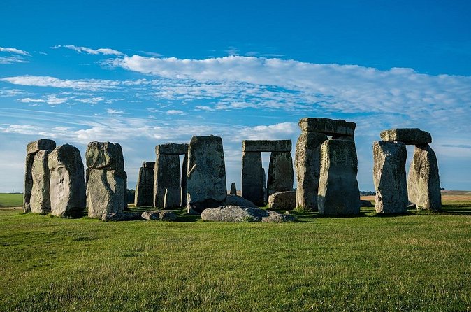 Stonehenge and Oxford Day Tour from London Including Admission - Oxford University Across the City: Colleges and Famous Spots